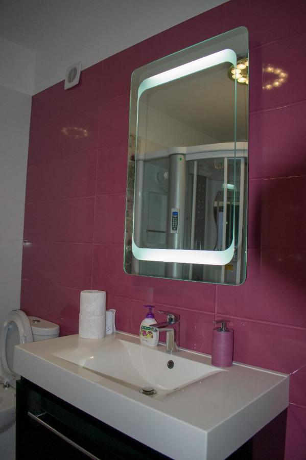 Appartamento Apartament Valcea Râmnicu Vâlcea Esterno foto