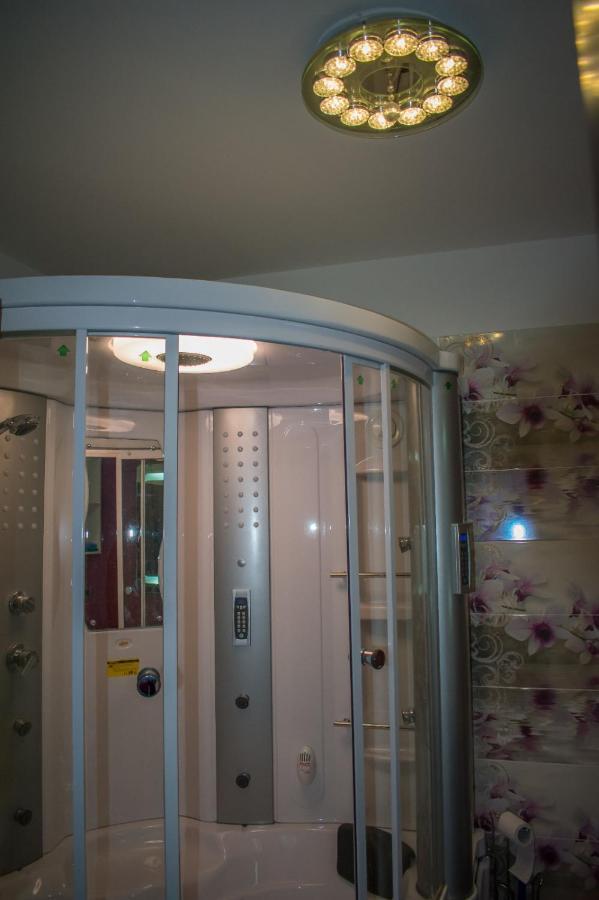 Appartamento Apartament Valcea Râmnicu Vâlcea Esterno foto